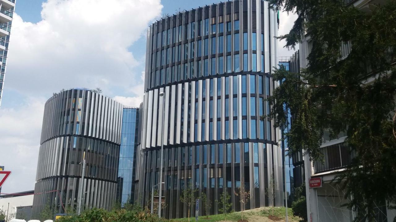 H+ Apartman Letiště Apartmán *
